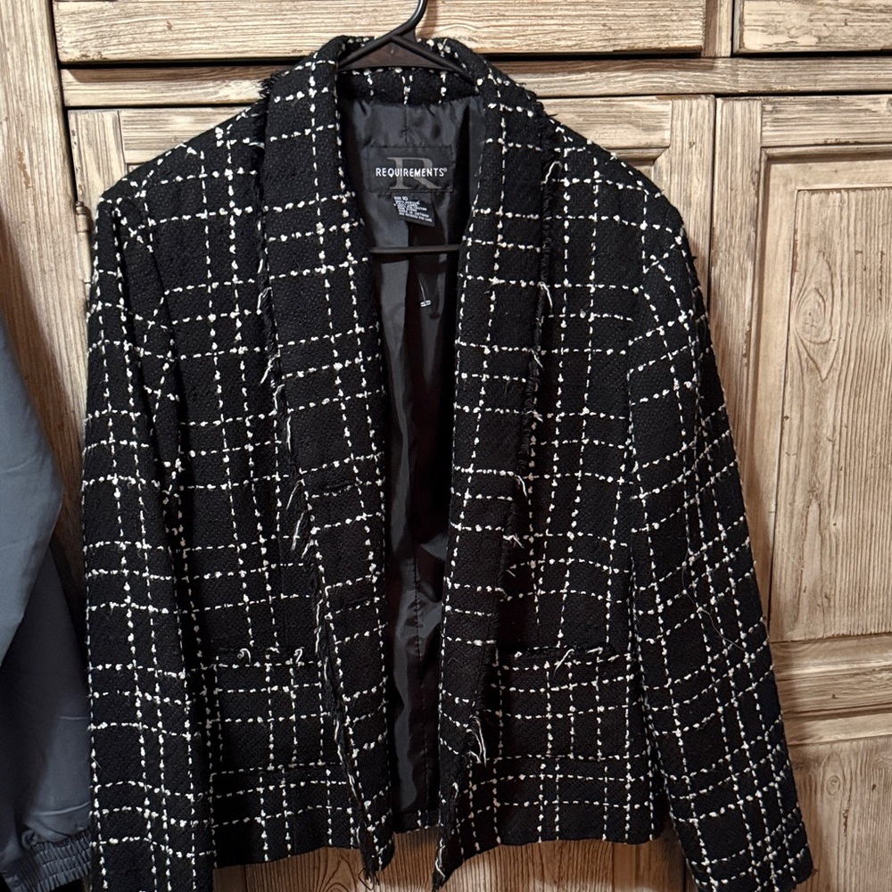 REQUIREMENTS Black Windowpane Tweed Open-Front Blazer with 3 black buttons